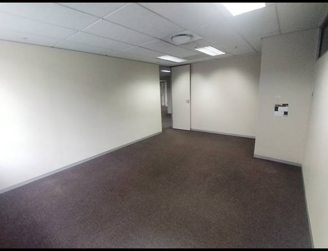 154M² BUILDING TO LET IN CAPE TOWN CITY CENTRE